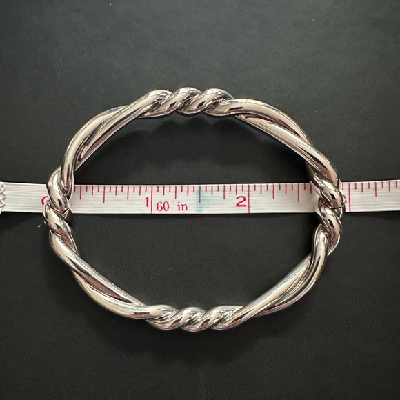 David Yurman Authentic 7mm Heavy
Continuance-Bangle Bracelet-Size Lg Oval - Picture 5 of 12